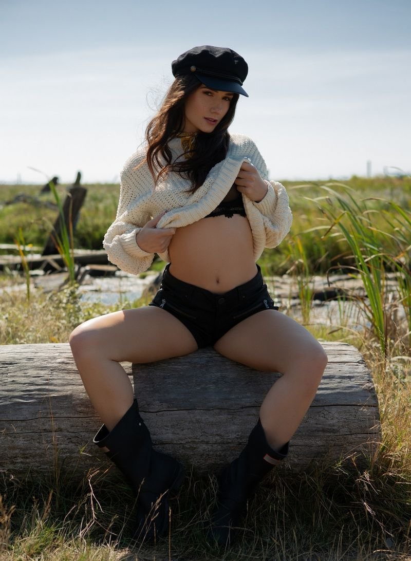 Алина, 18